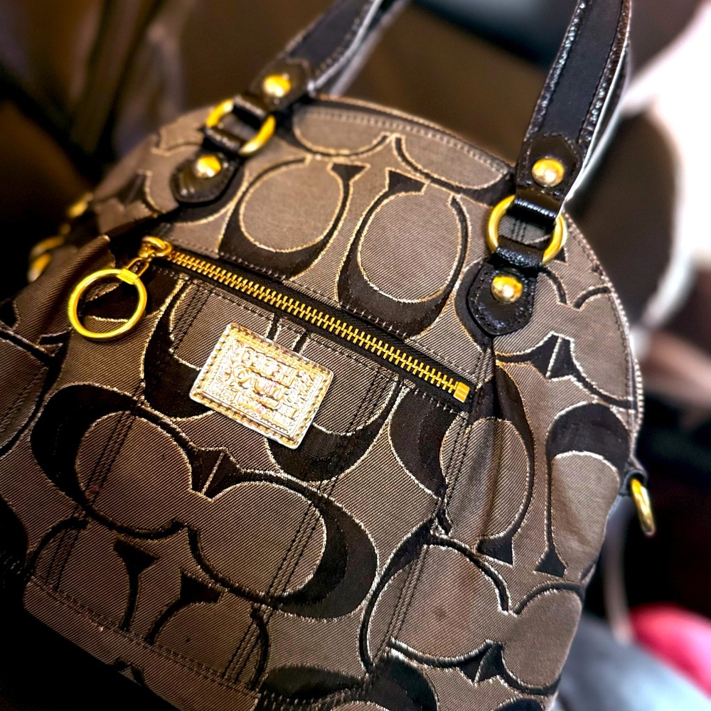 BARELY USED “AUTHENTIC COACH 18709 POPPY SATCHEL/HANDBAG